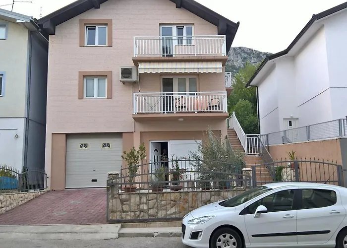 The Olive Tree 아파트 루브스키